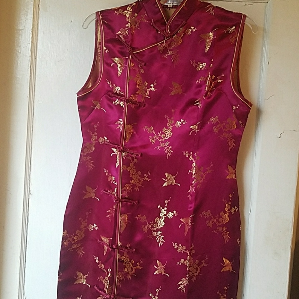 Dark pink Mandarin style short dress